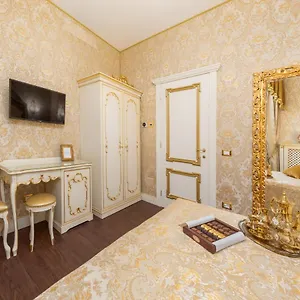 https://la-veneziana-boutique-rooms-2.hotelslidodijesolo.com
