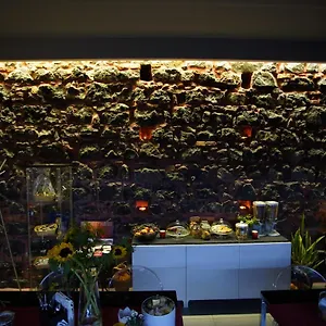 https://la-dimora-catania.catania-hotels.net